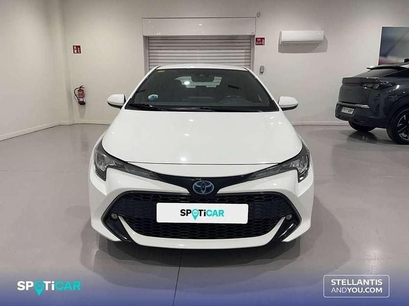 Begagnad Toyota Corolla Active 122 HK (89 kW) 2020 Vit Halvkombi