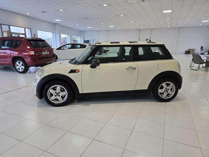 Usado Mini ONE 75 CV (55 kW) 2009 Beige Utilitario