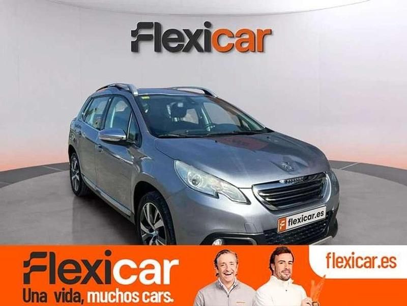 Usado Peugeot 2008 Allure 99 CV (72 kW) 2016 Gris SUV