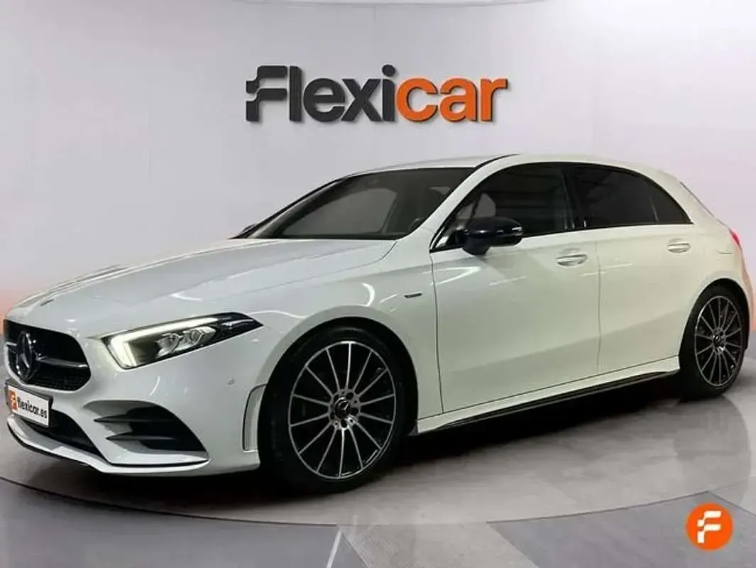 Begagnad Mercedes A200 150 HK (110 kW) 2022 Vit Sedan