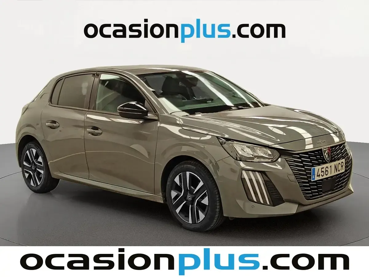 Usado Peugeot 208 Allure 102 CV (75 kW) 2025 Utilitario