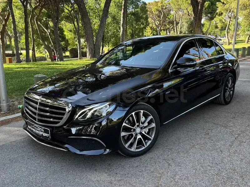 Usado Mercedes E350 299 CV (219 kW) 2016 Negro Berlina
