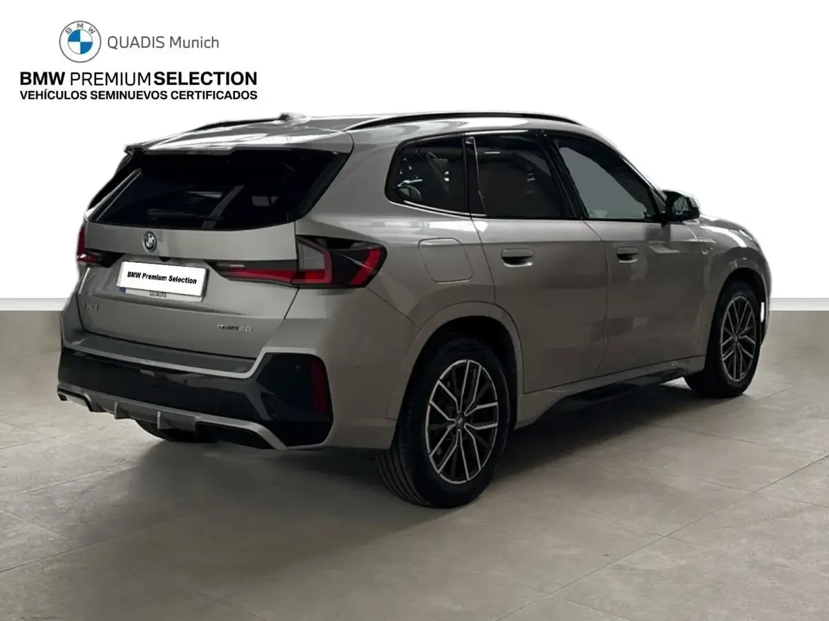 Usado BMW iX1 Comfort Edition 150 kW (204 CV) 2025 Gris plata SUV