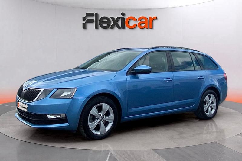 Usado Skoda Octavia 116 CV (85 kW) 2019 Azul Familiar