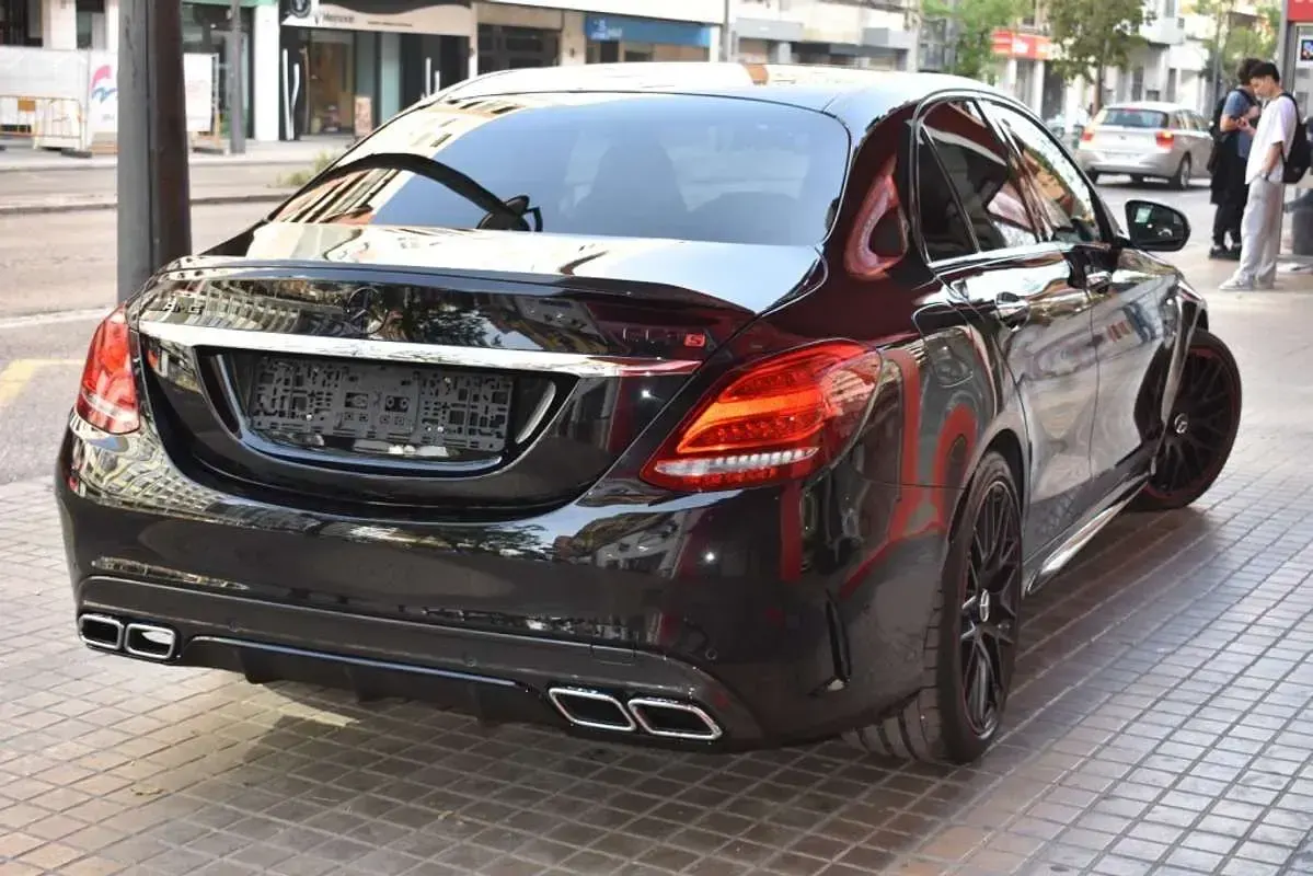 Usado Mercedes C63 AMG AMG 476 CV (350 kW) 2017 Negro Berlina