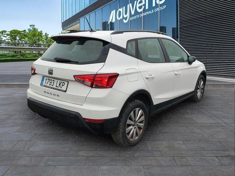 Usado Seat Arona Style 110 CV (80 kW) 2020 Blanco SUV