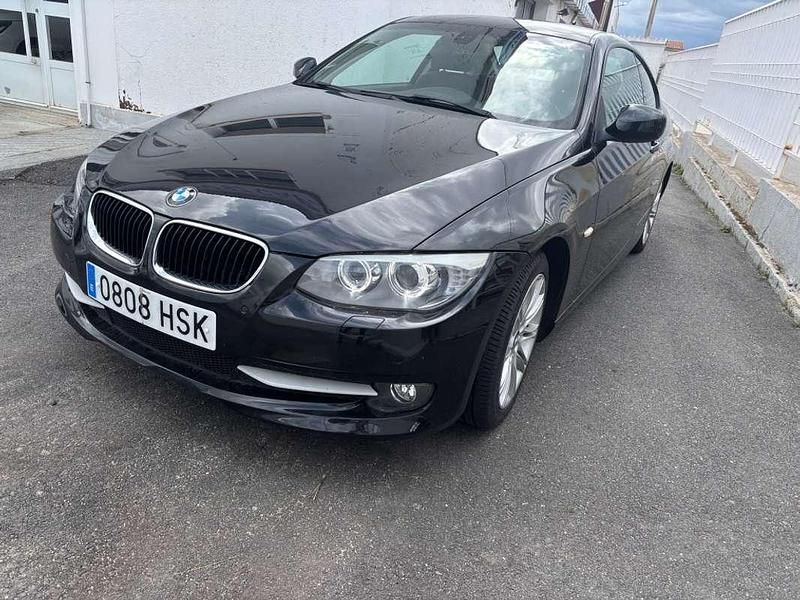 Negro Usado 2013 BMW 318 Coupe | 12.000 € - Imagen 1/4