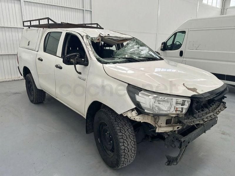 Usado Toyota HiLux 150 CV (110 kW) 2021 Blanco Pickup/Camioneta