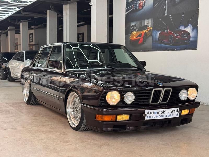 Usado BMW 524 M Sport 115 CV (84 kW) 1984 Violeta / lila Berlina