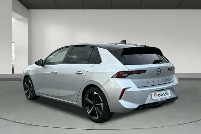 Usado Opel Astra 131 CV (96 kW) 2024 Gris Utilitario
