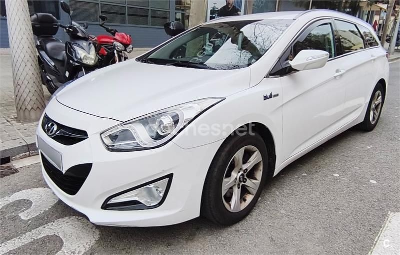 Usado Hyundai i40 115 CV (84 kW) 2012 Blanco Familiar