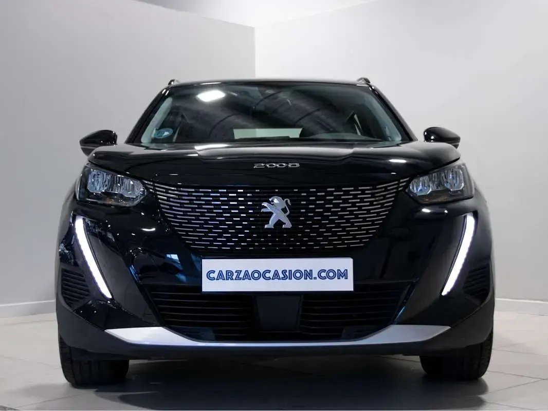 Usado Peugeot 2008 Allure 131 CV (96 kW) 2022 Negro SUV