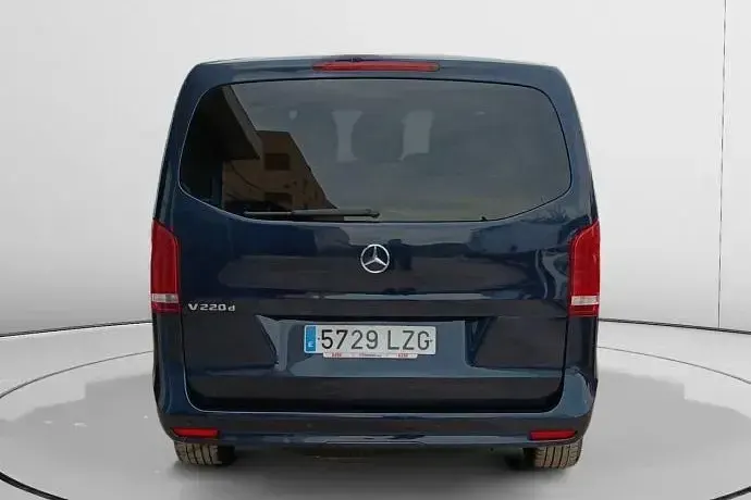 Usado Mercedes V220 163 CV (119 kW) 2022 Monovolumen