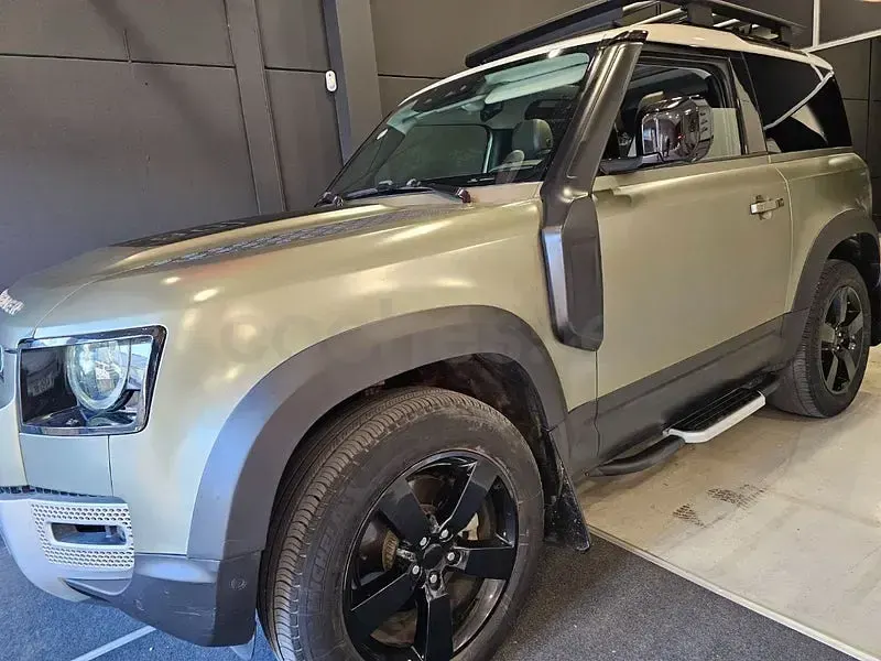 Usado Land Rover Defender First Edition 249 CV (183 kW) 2021 Verde SUV