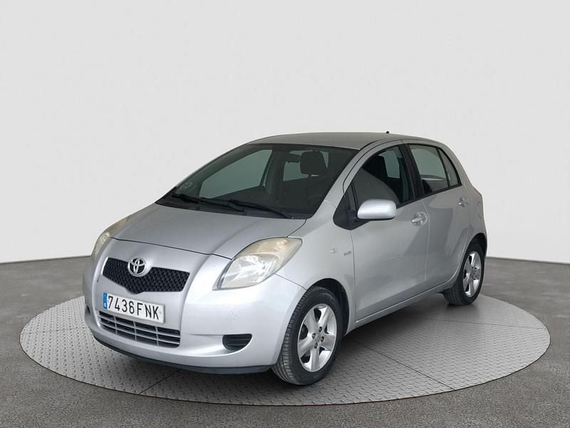 Gris Usado 2007 Toyota Yaris Luna Utilitario | 2500 € (Buen precio) - Imagen 1/4
