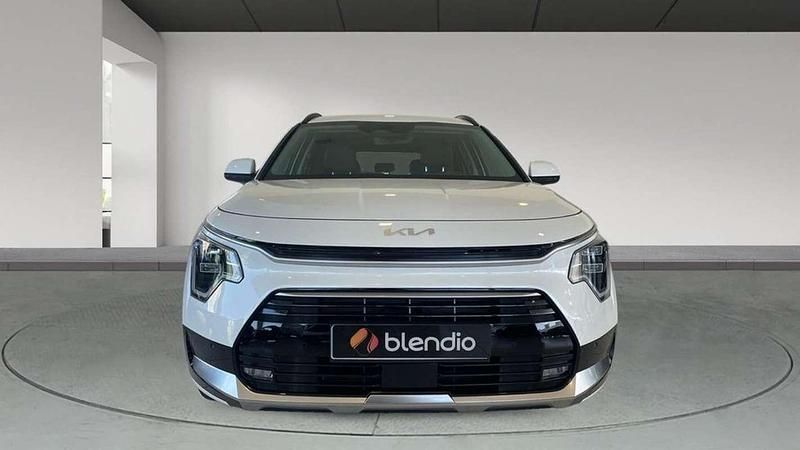 Usado Kia Niro 131 CV (96 kW) 2025 Blanco SUV