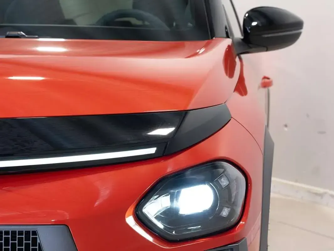 Nuevo Lancia Ypsilon 110 CV (80 kW) 2026 Utilitario