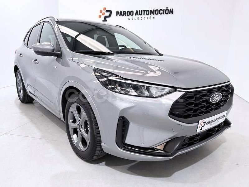 Gris / plata Usado 2025 Ford Kuga ST-Line SUV | 32.900 € (Un poco caro) - Imagen 1/4