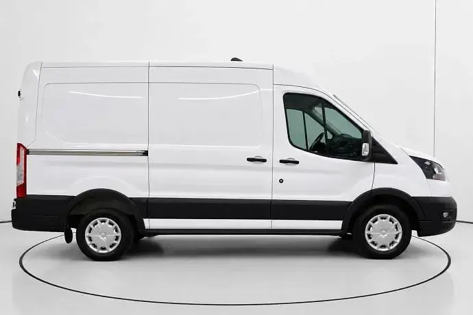 Usado Ford Transit Trend 130 CV (95 kW) 2024 Berlina
