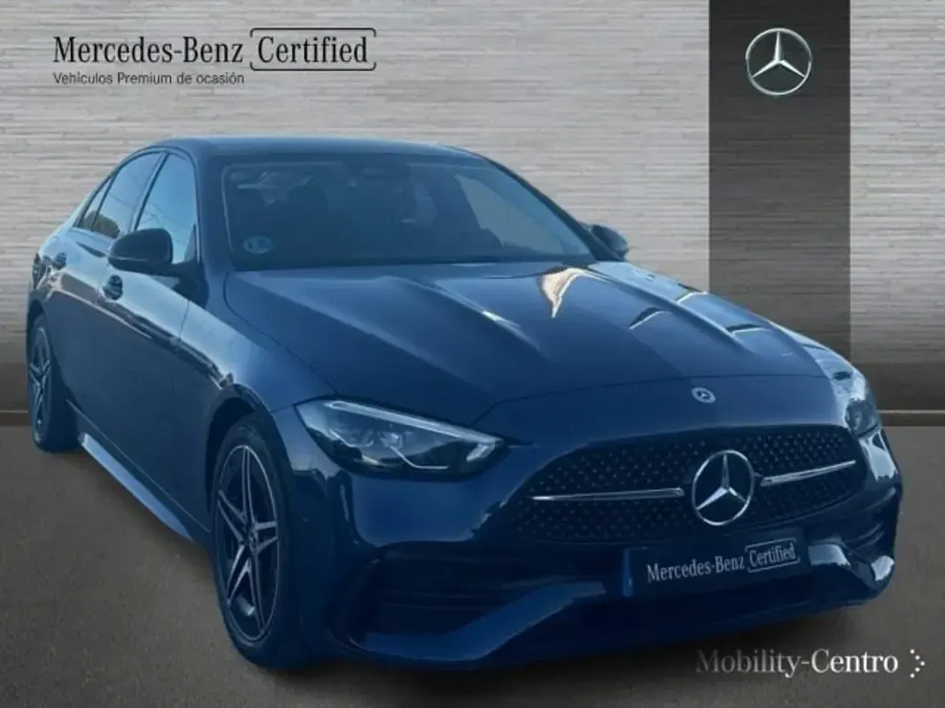 Usado Mercedes C220 AMG line 200 CV (147 kW) 2025 Azul sodalita Berlina