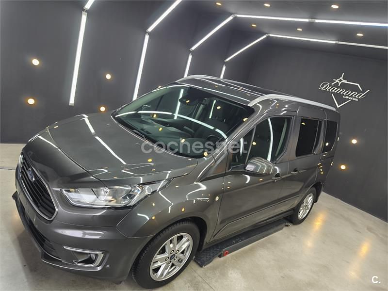 Usado Ford Tourneo Connect Titanium 120 CV (88 kW) 2019 Gris / plata Monovolumen