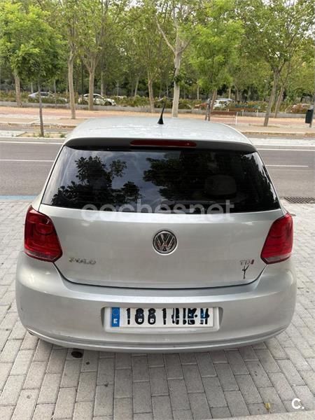 Gris / plata Usado 2011 VW Polo Advance Berlina | 4300 € (Buen precio) - Imagen 1/4