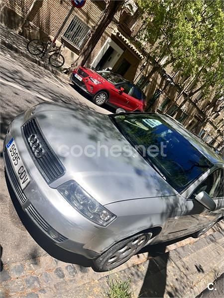 Usado Audi A4 170 CV (125 kW) 2003 Gris / plata Berlina