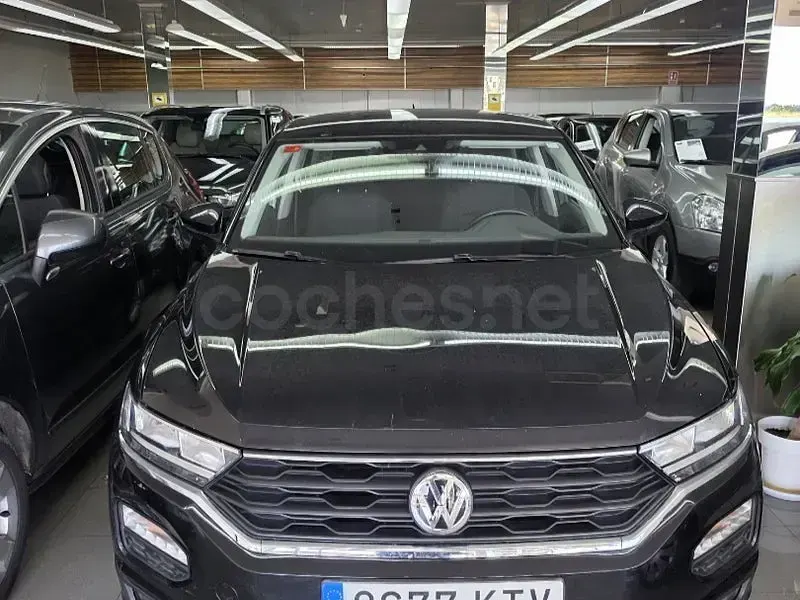 Usado VW T-Roc Advance 115 CV (84 kW) 2019 Negro SUV