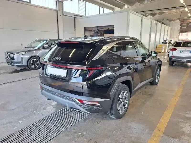 Usado Hyundai Tucson 230 CV (169 kW) 2023 Negro SUV