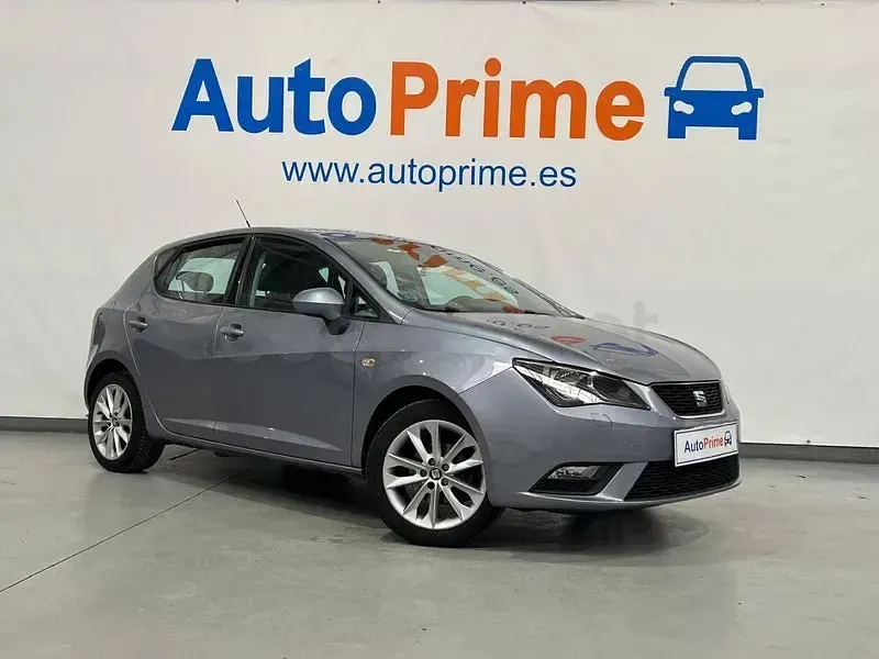 Begagnad Seat Ibiza Style 90 HK (66 kW) 2016 Blå Halvkombi