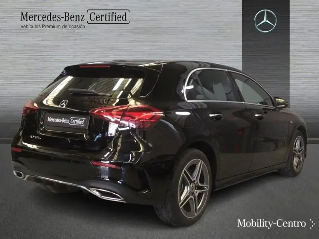 Usado Mercedes A250 163 CV (119 kW) 2025 Negro noche