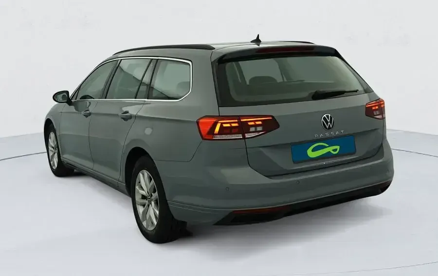 Usado VW Passat Executive 150 CV (110 kW) 2022 Familiar