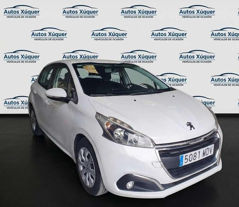 Usado Peugeot 208 Style 75 CV (55 kW) 2017 Blanco Utilitario
