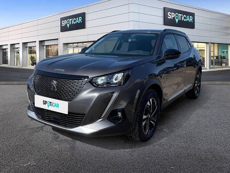 Usado Peugeot 2008 Allure 130 CV (95 kW) 2021 Gris SUV