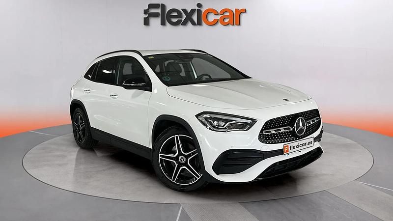 Usado Mercedes GLA200 150 CV (110 kW) 2020 Blanco SUV