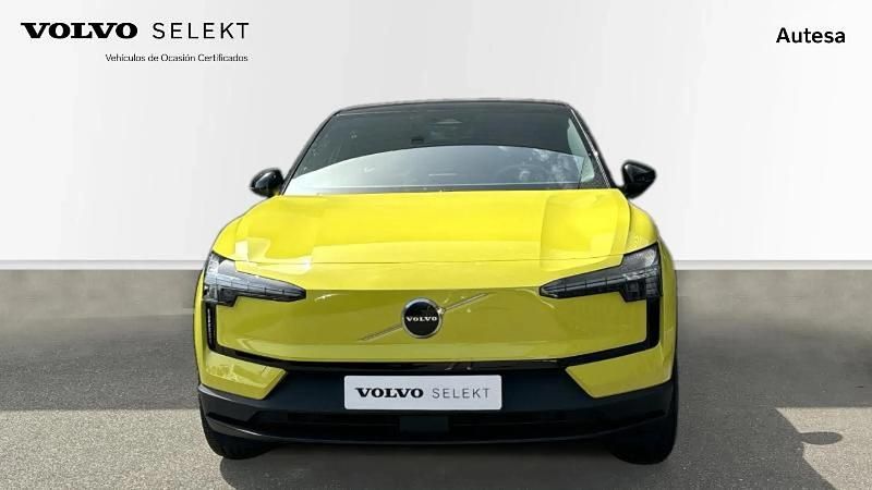 Usado Volvo EX30 Plus 200 kW (272 CV) 2024 Amarillo SUV