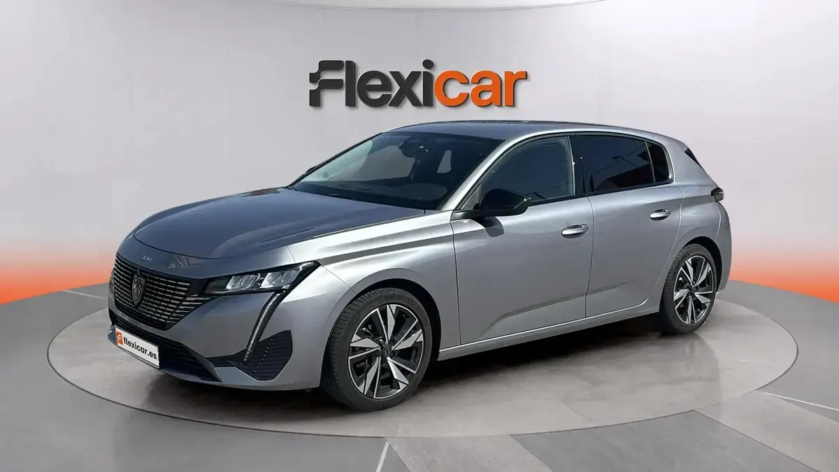 Usado Peugeot 308 Allure 131 CV (96 kW) 2024 Gris Berlina
