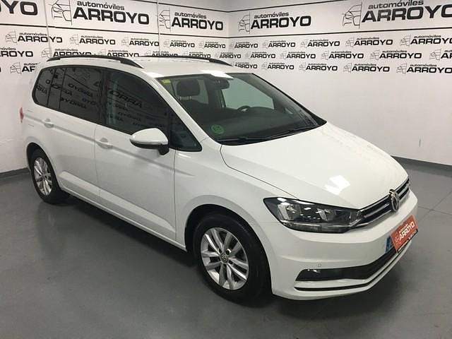 Usado VW Touran Advance 150 CV (110 kW) 2017 Blanco Monovolumen