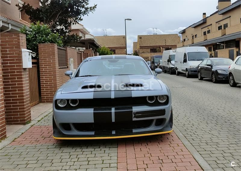 Gris / plata Usado 2023 Dodge Challenger Coupe | 42.500 € (Caro) - Imagen 1/4