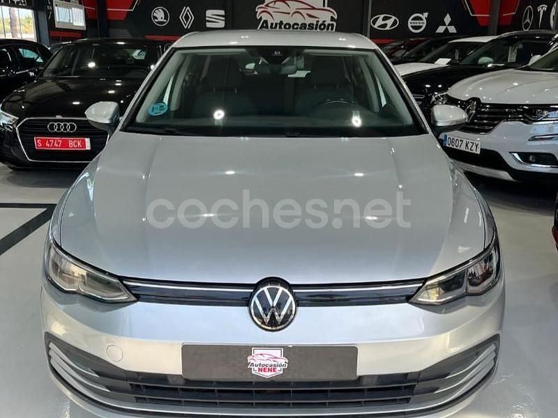 Usado VW Golf VIII 115 CV (84 kW) 2021 Gris / plata Berlina