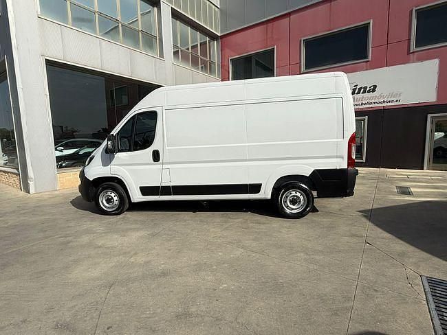 Usado Fiat Ducato 140 CV (102 kW) 2023 Blanco Van