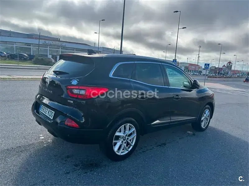 Usado Renault Kadjar Zen 110 CV (80 kW) 2017 Negro SUV