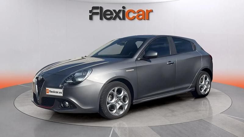 Usado Alfa Romeo Giulietta 120 CV (88 kW) 2018 Gris Utilitario