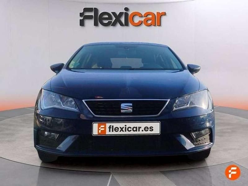 Usado Seat Leon Style 110 CV (80 kW) 2018 Azul Berlina