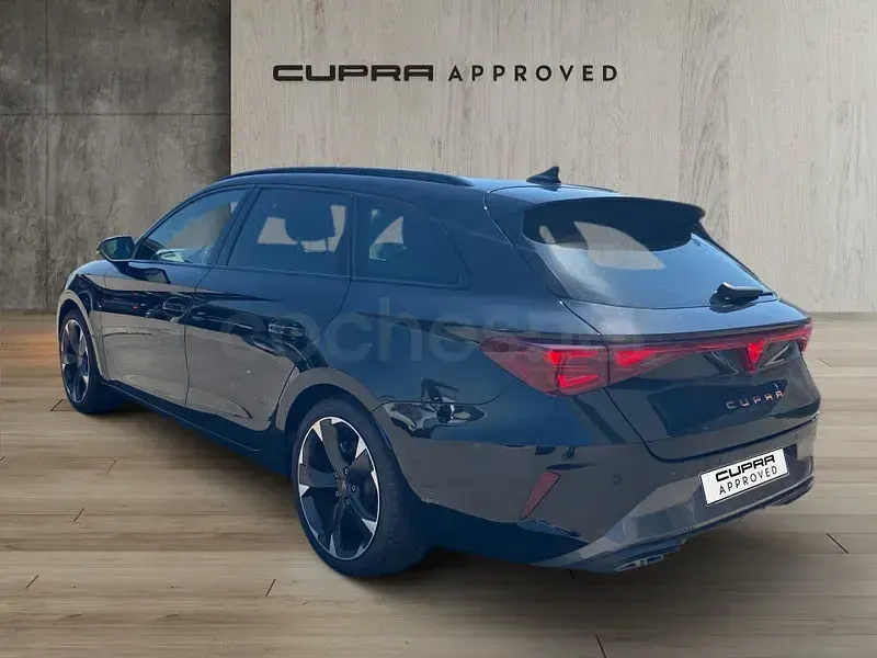 Usado Cupra Leon 150 CV (110 kW) 2025 Negro Familiar