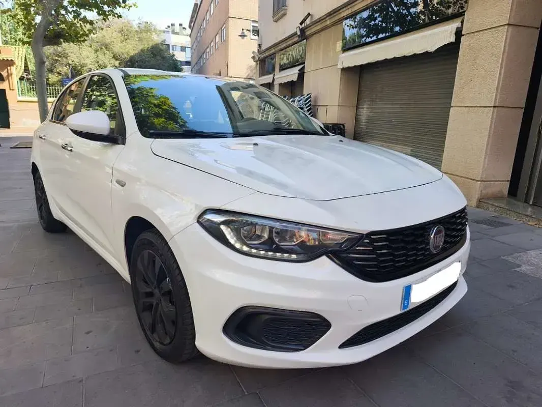 Usado Fiat Tipo Easy 95 CV (69 kW) 2017 Blanco Utilitario