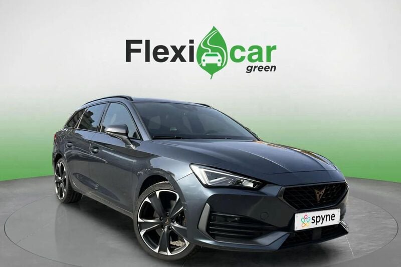 Gris Usado 2022 Cupra Leon Familiar | 19.390 € (Buen precio) - Imagen 1/4