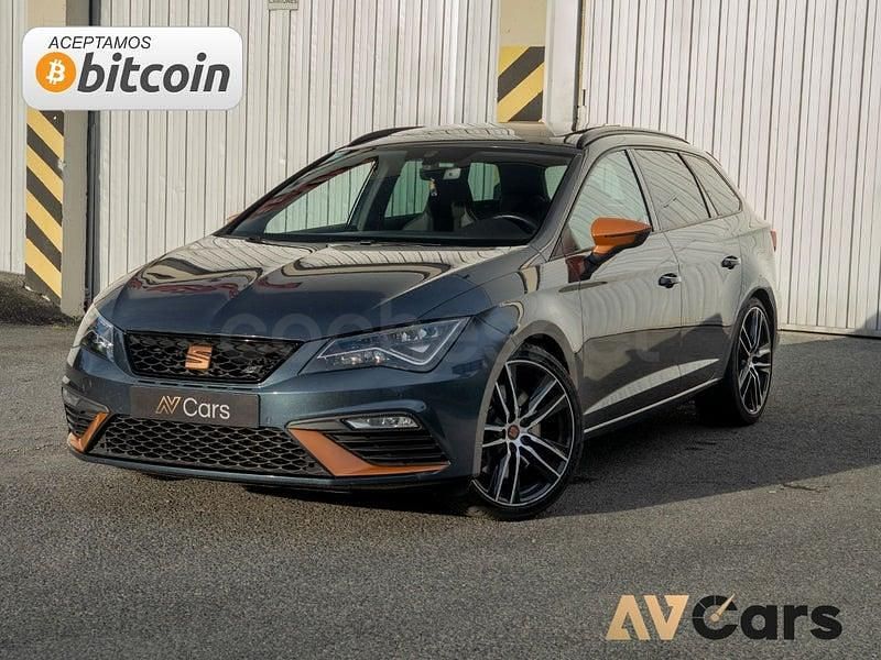 Usado Seat Leon 4Drive 300 CV (220 kW) 2019 Azul Familiar