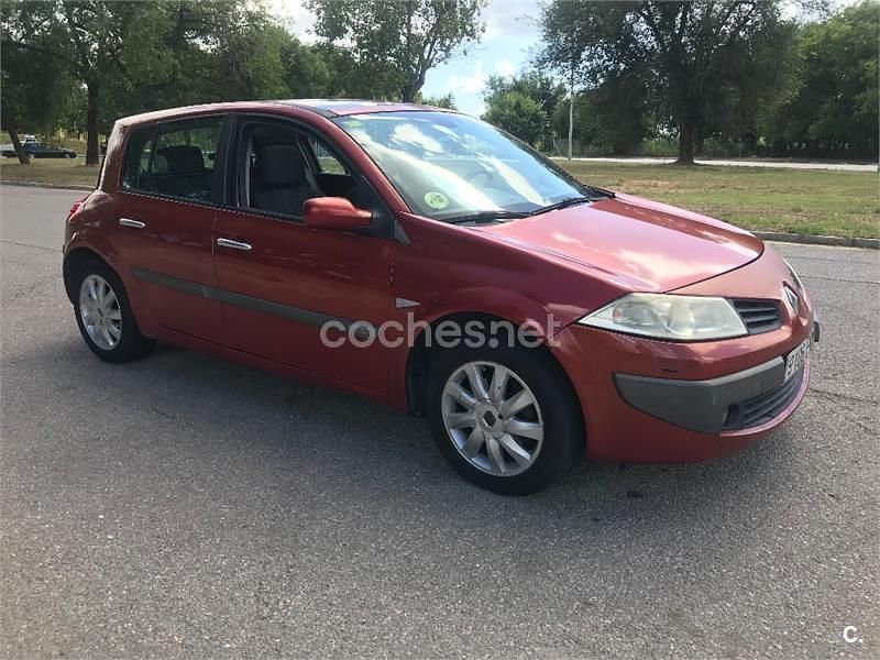 Granate Usado 2007 Renault Mégane II Dynamique Berlina | 1800 € (Buen precio) - Imagen 1/4