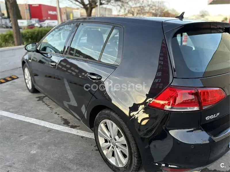 Usado VW Golf VII Business 110 CV (80 kW) 2016 Negro Berlina
